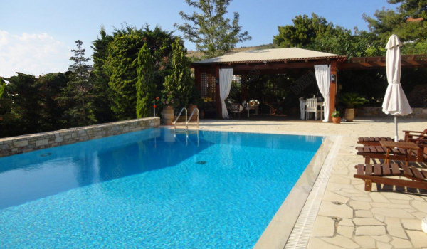 Πισίνα - Swimming pool
